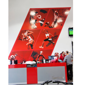 Рекламни постери в магазин на Sport Depot Рекламни постери в спортен магазин