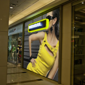 Светещи букви и табела от плексиглас – Kensol в Mall София Светещи букви и табела от плексиглас - Kensol в Mall София