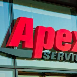 Светещи обемни букви от плексиглас за Apex Service, София