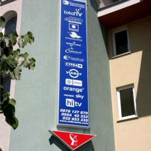 Attractive illuminated advertising - sign making company Media Design