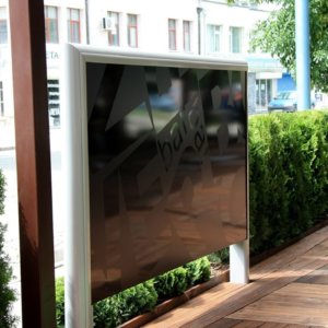 Outdoor advertising totem - bar Verbo