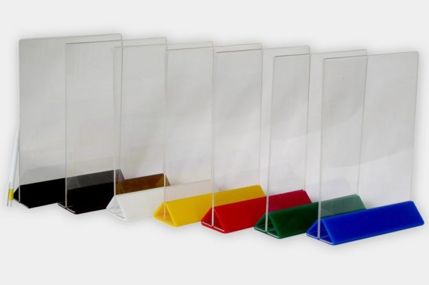 Рекламни стойки от плексиглас за брошури, Медия Дизайн
