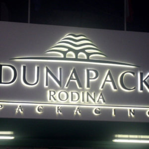 Обемни букви със задно осветяване Dunapack Rodina