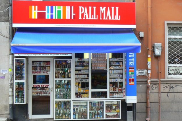Branding of 24/7 store with illuminated signage