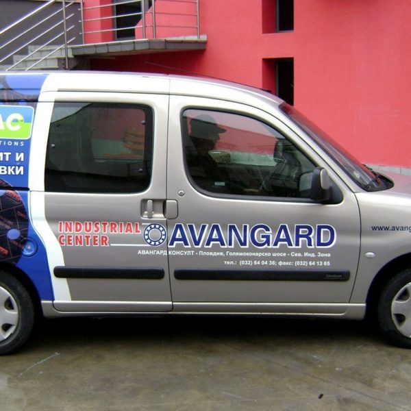 Lasting vehicle branding with 3M Scotchcal