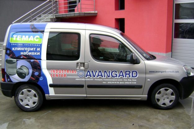 Lasting vehicle branding with 3M Scotchcal