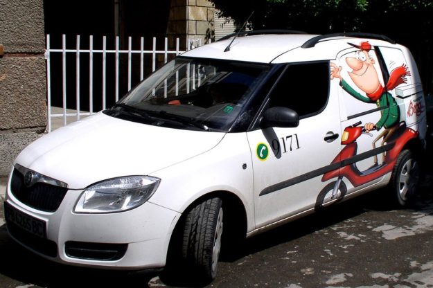 Attractive vehicle branding - Pizza Verdi