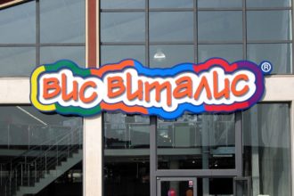 Светещи букви Вис Виталис с динамично светене