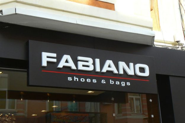 Светещи обемни букви от плексиглас Fabiano, Пловдив