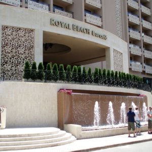 Royal Beach barcelo – светещи плексигласови букви Royal Beach barcelo - светещи плексигласови букви