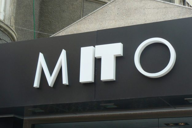 Светещи обемни букви за магазин Mito, Пловдив