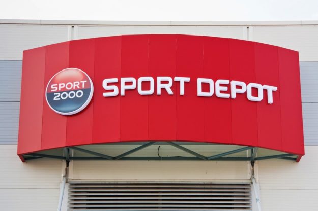 Светещи плексигласови букви Sport Depot, Пловдив