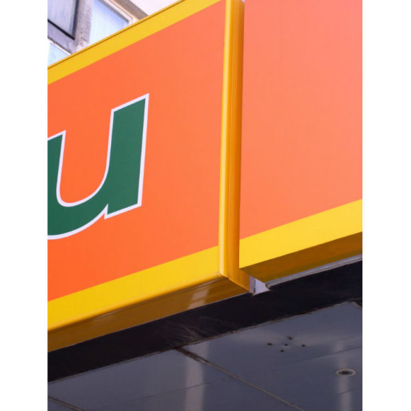 Effective and lasting advertising signage Effective and lasting advertising signage