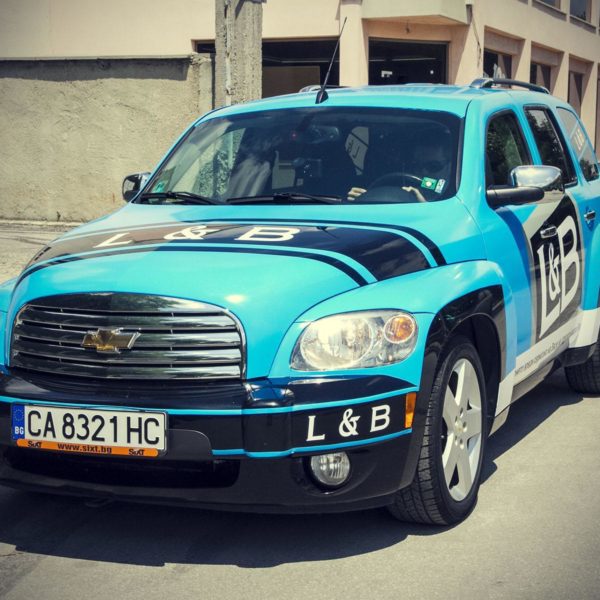 Брандиран автомобил с ефектна визия за Sixt Рекламен автомобил за Sixt, проектиран от Рекламна Агенция Медия Дизайн