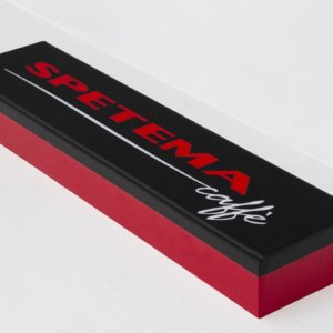 Фина и елегантна светеща табела