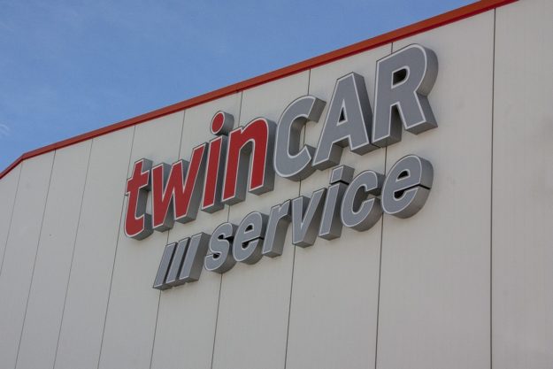 Обемни букви със светодиоди Samsung LED, алурапид и плексиглас