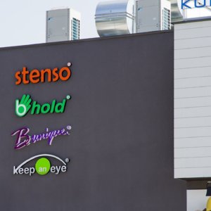 Светещи обемни букви от плексиглас за Бултекс 99