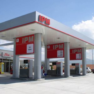 Kозирка на бензиностанция IPM