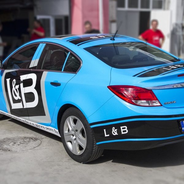 SIXT L&B брандиране на автомобил с фолио на 3M