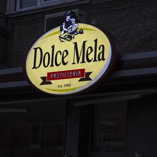 Illuminated acrylic sign for Dolce Mela Illuminated acrylic sign for Dolce Mela