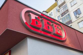 Светещи обемни букви от плексиглас и алурапид