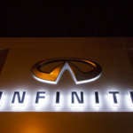 Светещи букви от плексиглас Infinity и коматексово лого