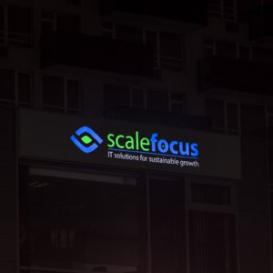 ScaleFocus табела с блокаут фолио