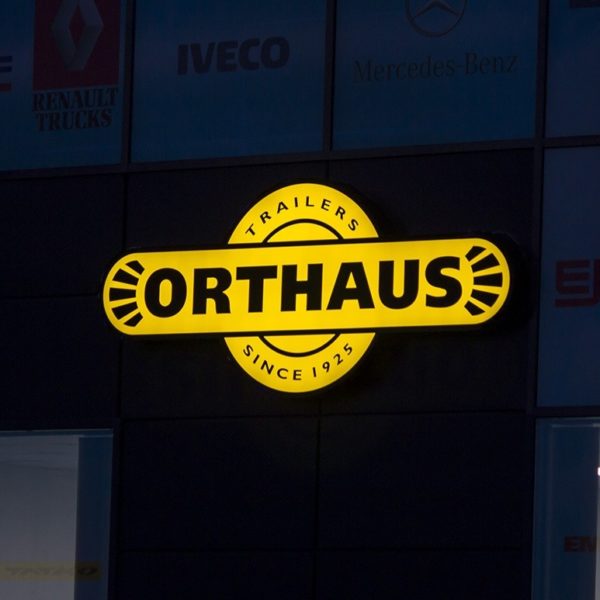 LED лого Orthaus от алурапид