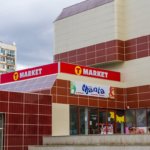 T Market illuminated sign