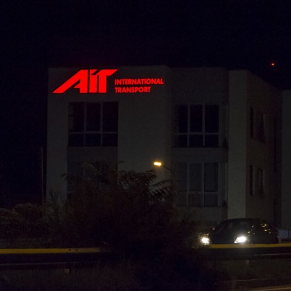 AIT International обемни букви 2 AIT International обемни букви