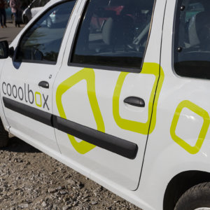 Wrapping Cooolbox car