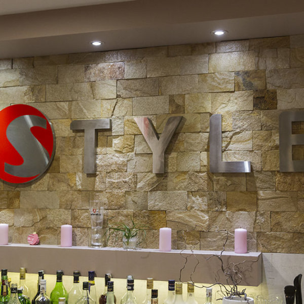 Style interior channel letters