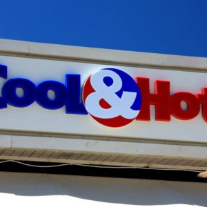 Illuminated advertising sign for Cool&Hott, Sveti Vlas