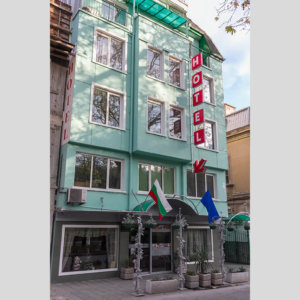 Signage and flashing arrow for Noviz Hotel – Plovdiv Signage and flashing arrow for Noviz Hotel - Plovdiv