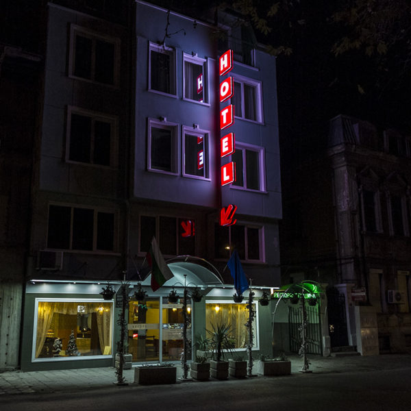 Illuminated acrylics signs for Noviz Hotel Illuminated acrylics signs for Noviz Hotel