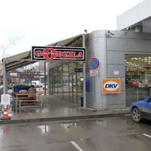 Рекламна табела с плексиглас и профили от алуминий, Godzila