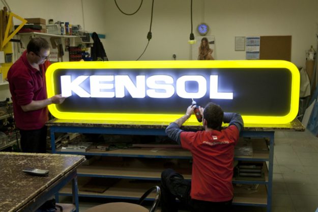 Светещи обемни букви Kensol, от плексиглас