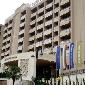Обемни букви Royal Beach Barcelo, Слънчев бряг Обемни букви Royal Beach Barcelo, Слънчев бряг