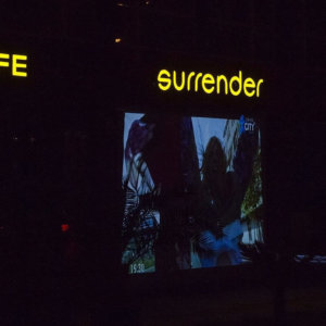 Светещи букви от плексиглас Cafe&Bar Surrender Светещи букви от плексиглас Cafe&Bar Surrender
