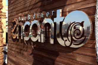 Рекламни букви от инокс за Encanto Bar & Diner от рекламна агенция Медия Дизайн