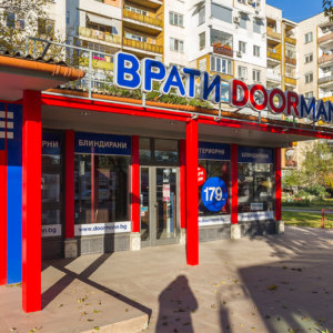 Led channel letters Doormann