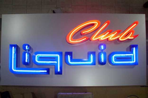 Neon channel letters - Bar Liquid