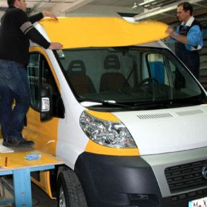 DHL bus wrapping the process DHL bus wrapping the process