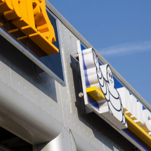 LED обемни букви, изцяло от плексиглас - Еурокатена