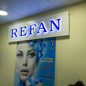 Светеща табела с led - табела Refan Испания