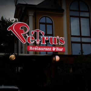 Светещи букви от плексиглас, със светодиоди - Petrus София