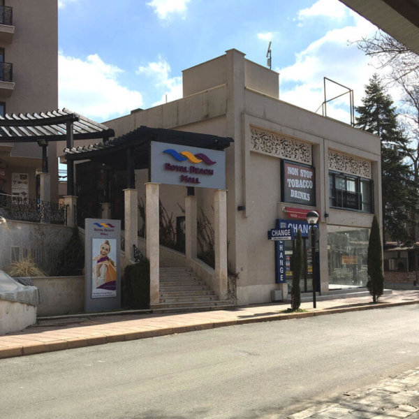 Светещи табели и тотеми за Royal Beach Mall Sunny Beach