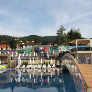 Vinyl advertising installations Vinyl advertising installations