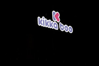 Светещи плексигласови букви с Blockout фолио за Kikka Boo Пловдив