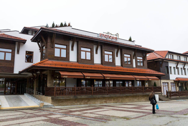 Светещи обемни букви комплекс Етрополия, Етрополе